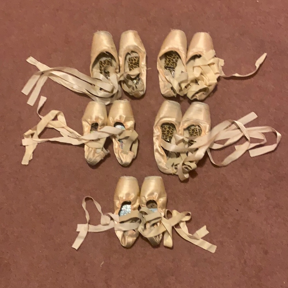 Dead used Freed Pointe Shoes DECORATION ONLY